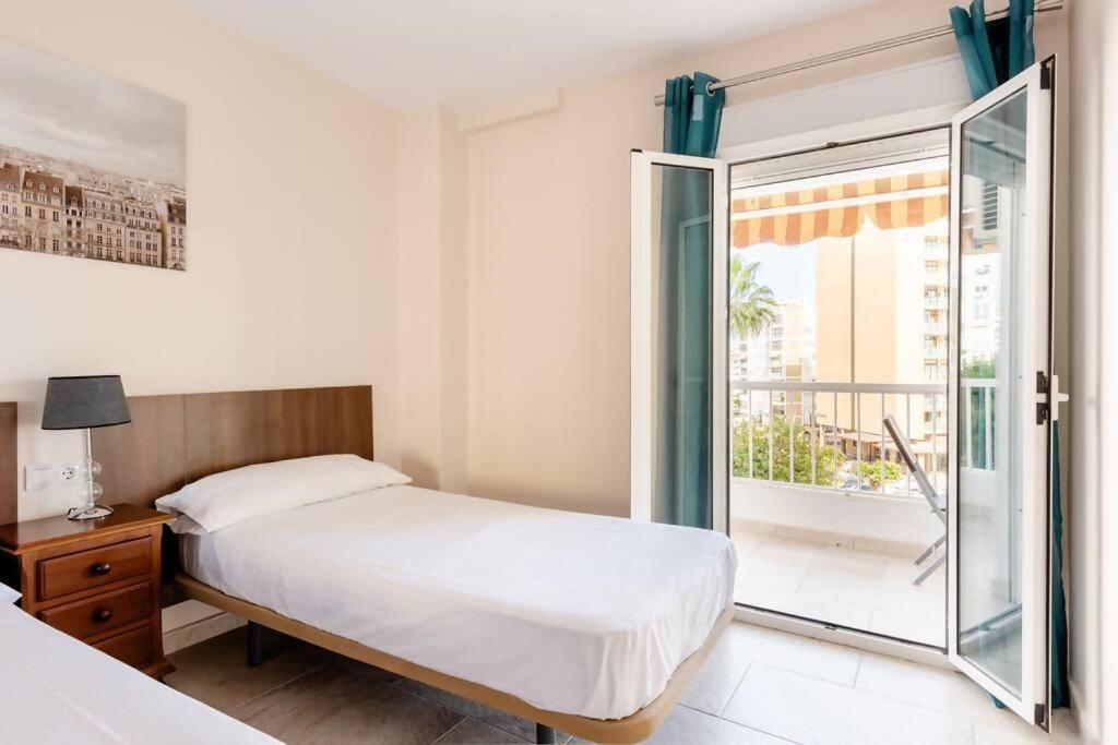 Ferienwohnung Amplio Con Vistas Al Mar Y Piscina En Benalmádena Exterior foto