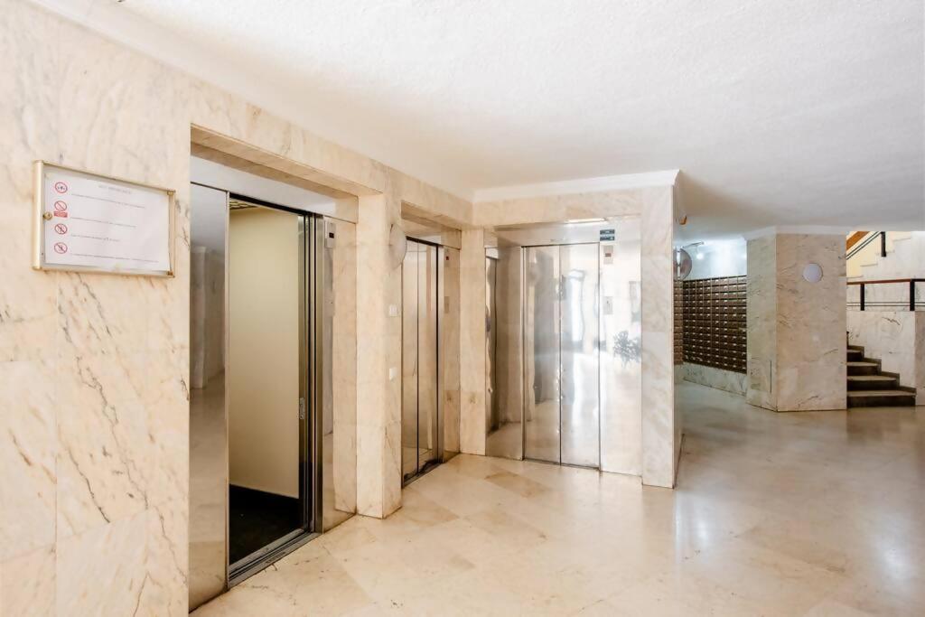 Ferienwohnung Amplio Con Vistas Al Mar Y Piscina En Benalmádena Exterior foto