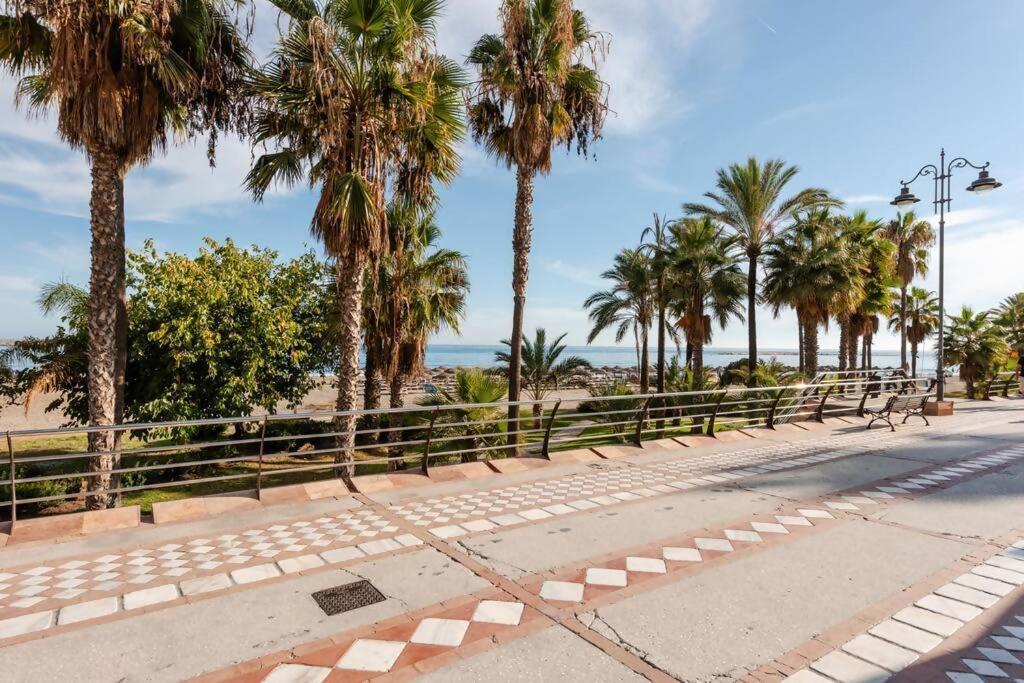 Ferienwohnung Amplio Con Vistas Al Mar Y Piscina En Benalmádena Exterior foto